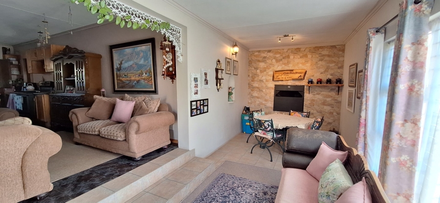 3 Bedroom Property for Sale in Albertinia Western Cape